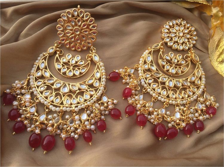 Jewellery Art Touches Worship of Souls
